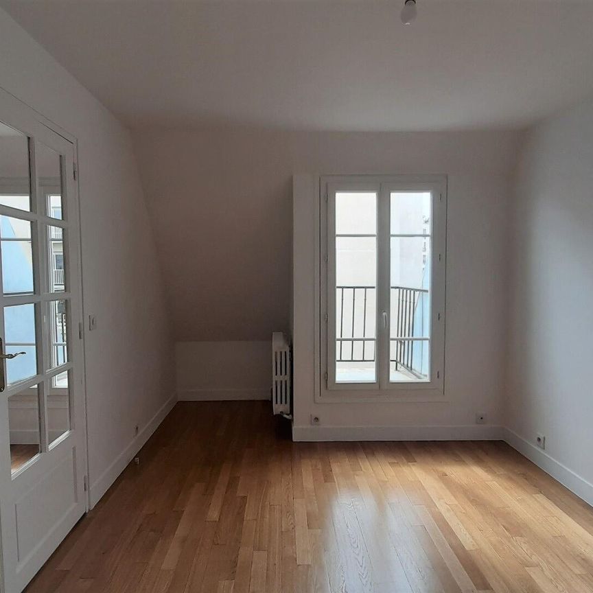 location Appartement T5 DE 122.3m² À PARIS - Photo 1