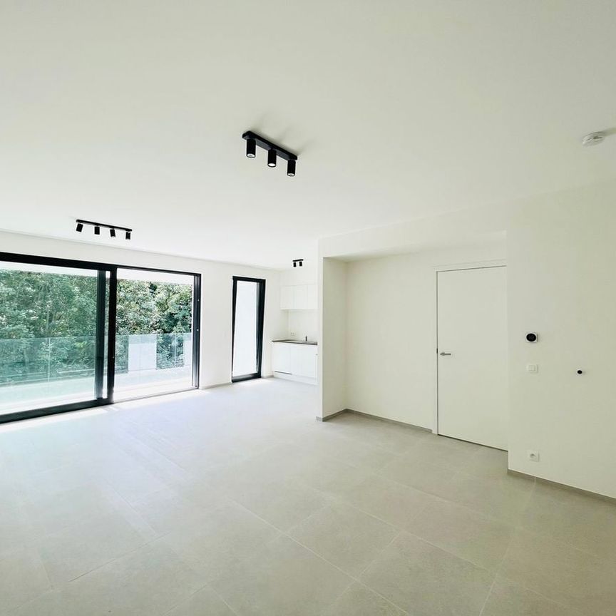 In optie - Appartement te huur in Schaarbeek met 1 slaapkamer - Foto 1