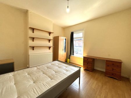 4 bedroom house to rent - Photo 4