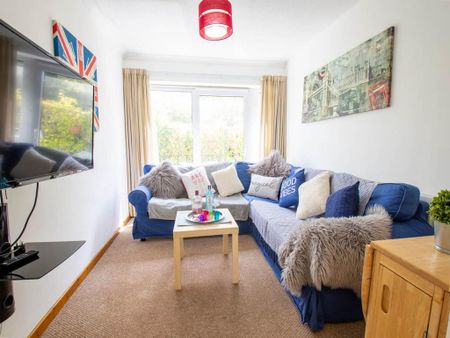 5 bedroom house to rent - Photo 2