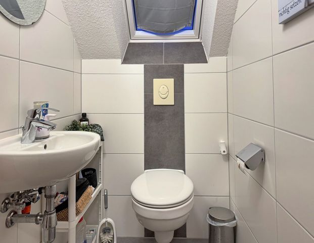 Ihr neues Zuhause: Großzügige Doppelhaushälfte mit Garten und Carport in Großefehn-Akelsbarg - Foto 1