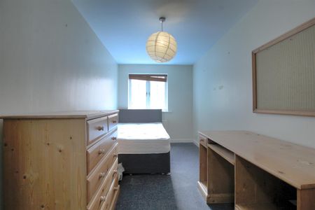 Thornton Court, Forth Place, Newcastle Upon Tyne - Photo 3