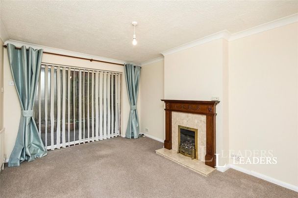 2 bedroom bungalow to rent - Photo 1