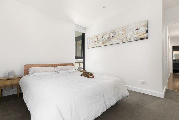 2B/8 Clinch Avenue, Preston VIC 3072 - Photo 1