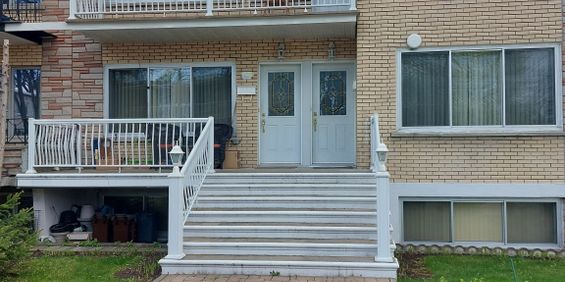 Haut Duplex 5 1/2 à Louer - Photo 3