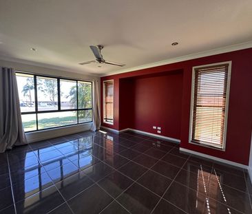 Modern , Spacious 4-Bedroom Family Home with Dual Living, Powered S... - Photo 2