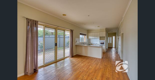 UNBEATABLE CONVENIENCE - Photo 1