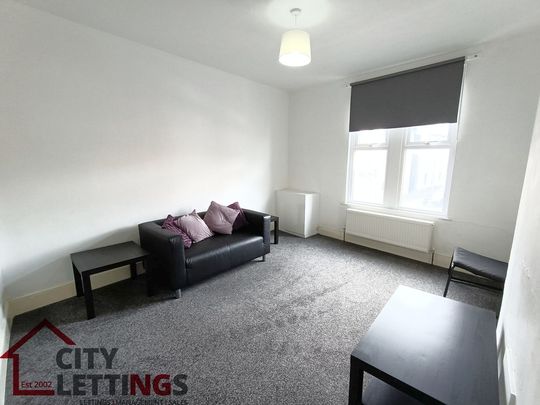 2 Bedroom Flat - Photo 1