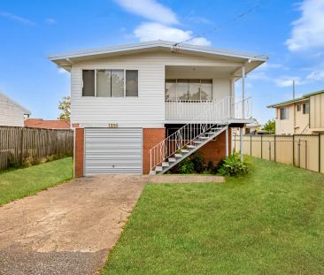 “Fully Renovated Family Home with Huge Yard in Prime Acacia Ridge L... - Photo 6
