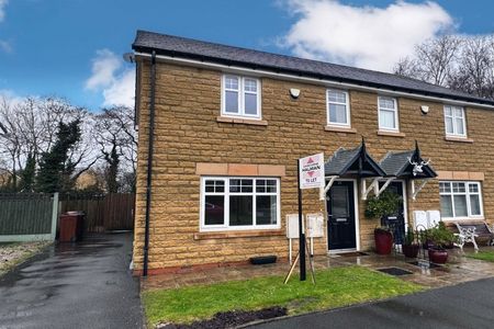 3 Bedroom Semi Detached To Let - Photo 2