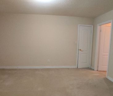 For Lease - 9 Alfred Paterson Drive, Markham, Ontario - Photo 1