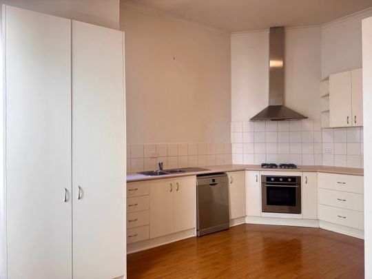 723 Drummond Street, Carlton North VIC 3054 - House For Rent | Domain - Photo 1