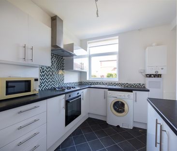 2 bed flat to rent in Ferndene Grove, Newcastle Upon Tyne, NE7 - Photo 6