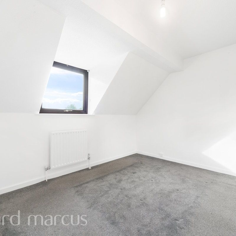 Ambleside Avenue - Photo 1