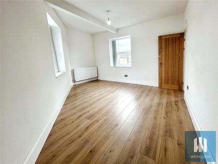 Willow Lane, Birkby, Huddersfield, HD1 - Photo 3