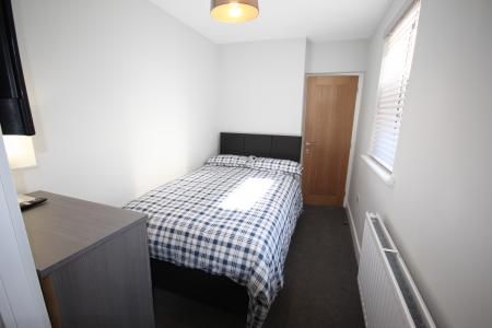 Wyggeston Street, Burton upon Trent, DE13 - Photo 3