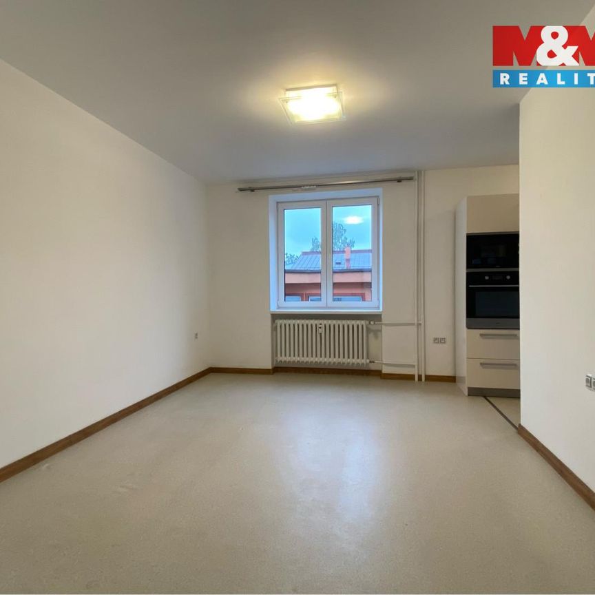 Pronájem bytu 2+1 50 m² - Photo 1
