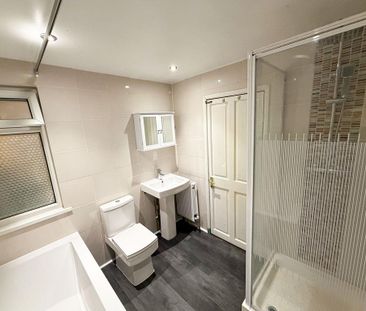 3 bedroom terraced house to rent - Photo 3