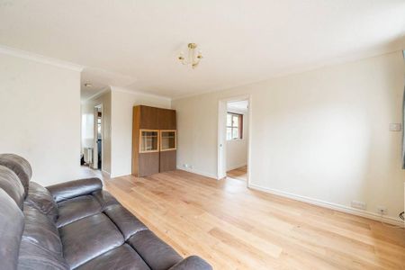 3 bedroom end of terrace house to rent - Photo 4