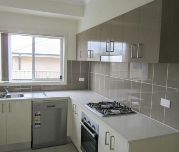 Modern and Low-Maintenance - Photo 4