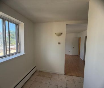 1 CH - 1 SDB - Québec - $849 /mo - Photo 1
