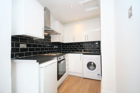 Cumbernauld Road,1 Bright Bed Unfurnished in Dennistoun, Available 28/01/2026 - Photo 4