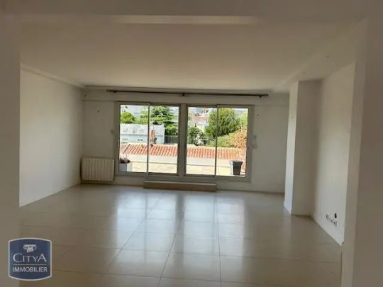 Appartement à louer 3 pièces 117m² - Photo 1