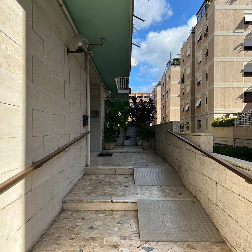 Appartamento in Affitto a Roma – Zona: Ostia - Photo 1