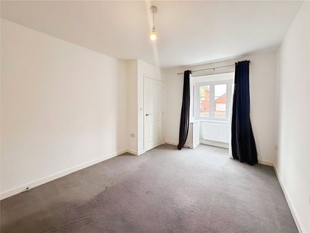 2 bedroom house to rent Sparrowhawk Crescent, Wootton, Northampton, Northamptonshire, NN4 - Photo 4