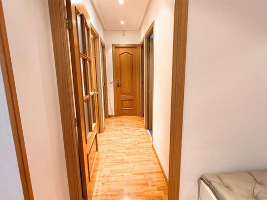 Piso de alquiler en Calle de Ofelia Nieto, 24, Berruguete - Photo 1