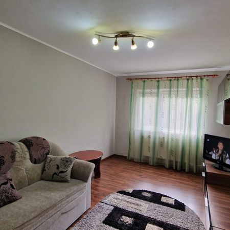 Inchiriez apartament 2 camere Progresul Etaj 2 - Braila- Proprietar - Photo 1