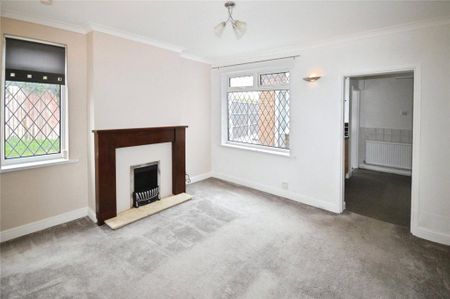 3 bedroom end of terrace house to rent - Photo 4