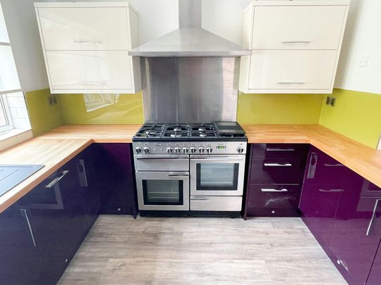 Terraced House to rent on - Photo 1