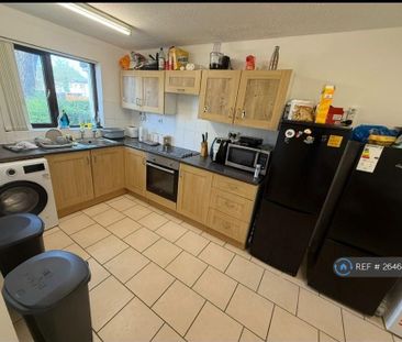 1 bedroom in a house share to rent - Photo 6