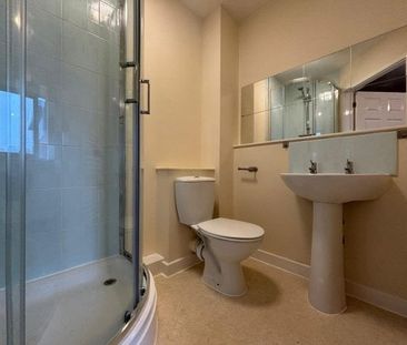 Fremington Court, CV1, Property for rent - Photo 3