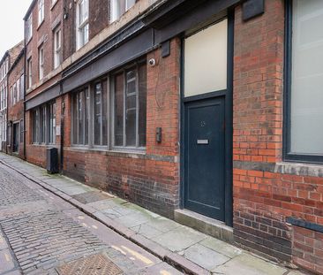 Lowgate - Photo 1