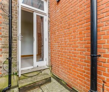 1 Bedroom Flat To Let - Photo 3