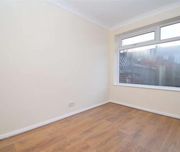 The Sycamores, Horbury, WF4 - Photo 1