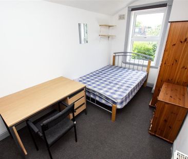 4 bedroom house to rent - Photo 1