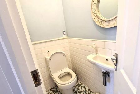 3 bedroom terraced house to rent - Photo 5