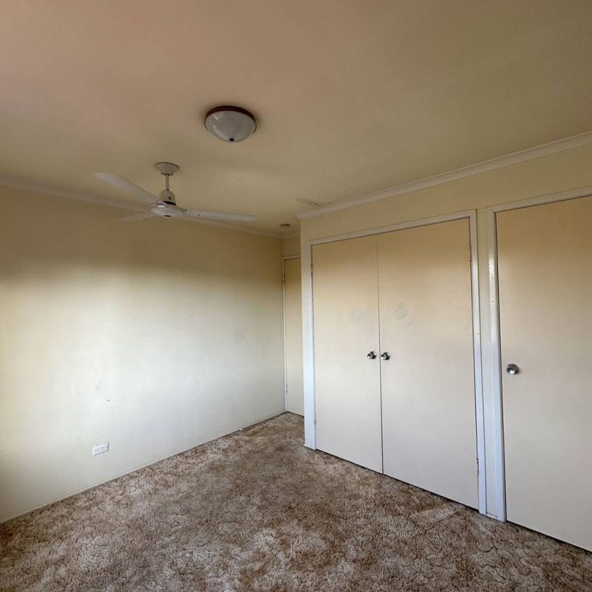 Unit in Complex - Break Lease - Photo 1