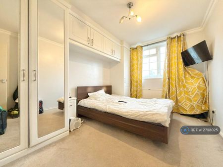 4 bedroom terraced house to rent - Photo 5