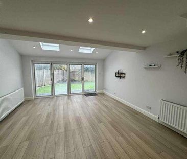 Cavendish Court Newbury, RG14 - Photo 1