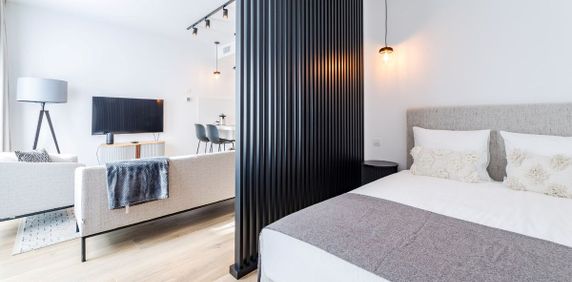 Appartement te huur in Ukkel voor € 1.300 met 1 slaapkamer - Photo 2