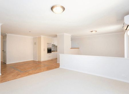 Scarborough - Photo 5