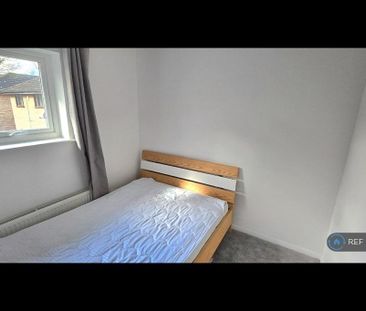 3 bedroom detached house to rent - Photo 5