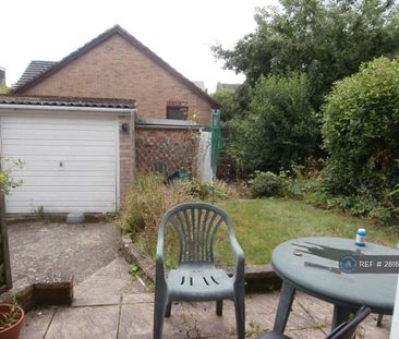 3 bedroom semi-detached house to rent - Photo 3