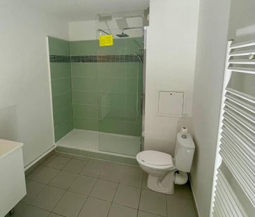 location Appartement T2 DE 38.5m² À POISSY - Photo 5