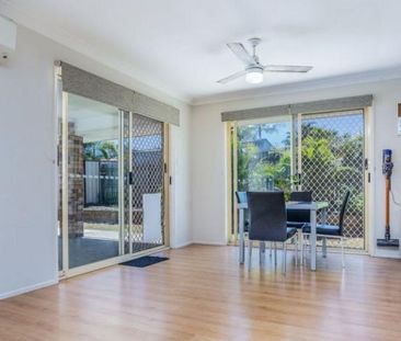 Family home! - Photo 6