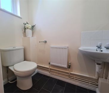 11 Cedar Court, Littleport - Photo 4